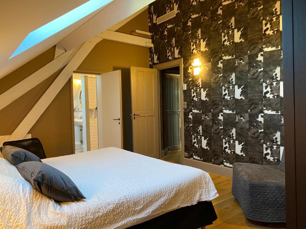 Demeure Saint Louis Historic Manor, City 700M, Parking,A C,Clim,Wifi, Heated Pool, City View 4*