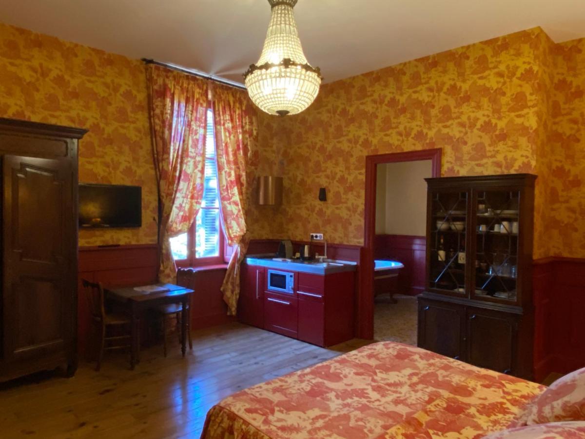 Bed & Breakfast Demeure Saint Louis Historic Manor, 700m, Parking,a C,clim,wifi, Heated Pool, View