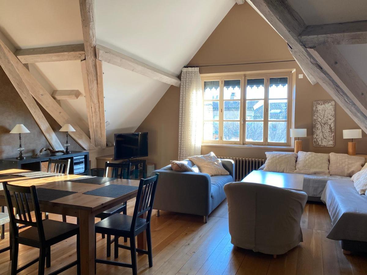 Demeure Saint Louis Historic Manor, City 700M, Parking,A C,Clim,Wifi, Heated Pool, City View Bed & Breakfast
