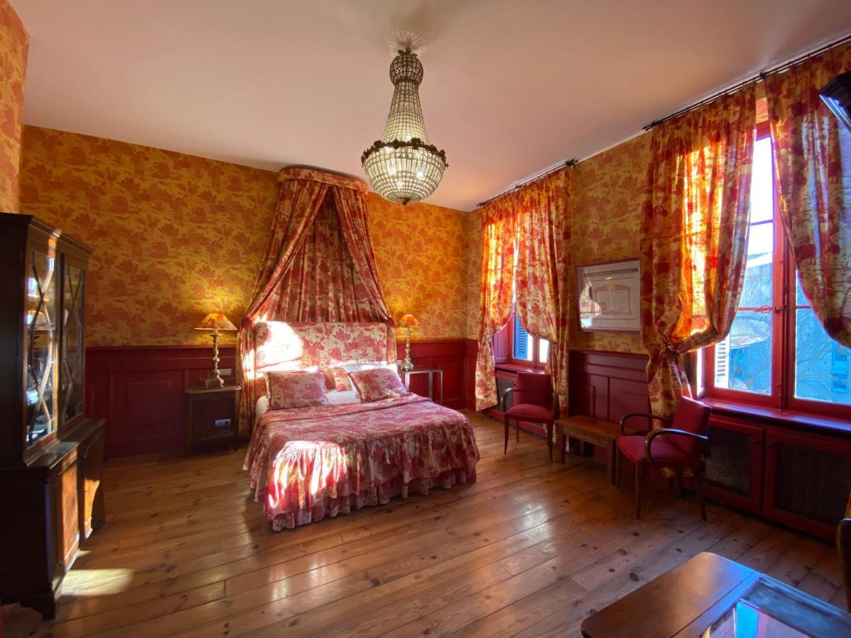 Demeure Saint Louis Historic Manor, 700m, Parking,a C,clim,wifi, Heated Pool, View
