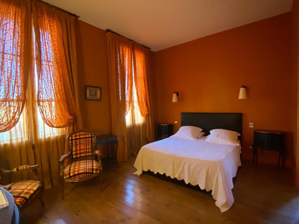 Demeure Saint Louis Historic Manor, 700m, Parking,a C,clim,wifi, Heated Pool, View Bed & Breakfast Carcassonne