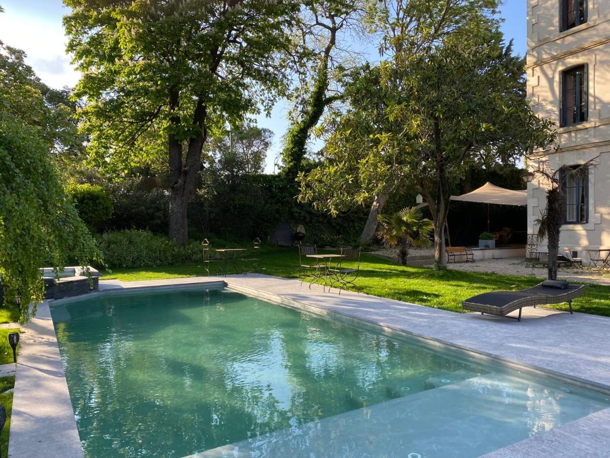 Demeure Saint Louis Historic Manor, City 700M, Parking,A C,Clim,Wifi, Heated Pool, City View Bed & Breakfast Carcassonne