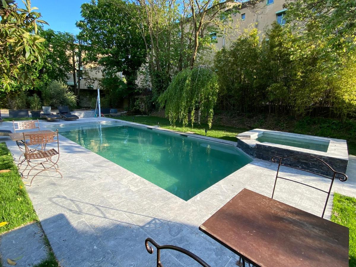 Demeure Saint Louis Historic Manor, City 700M, Parking,A C,Clim,Wifi, Heated Pool, City View Bed & Breakfast 4*