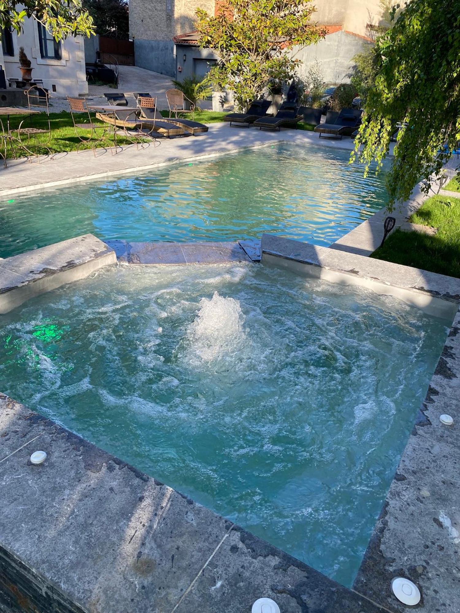 Demeure Saint Louis, Cité 10mn à Pieds, Piscine Chauffée, Clim Ac, Parking Privé 4* Carcassonne