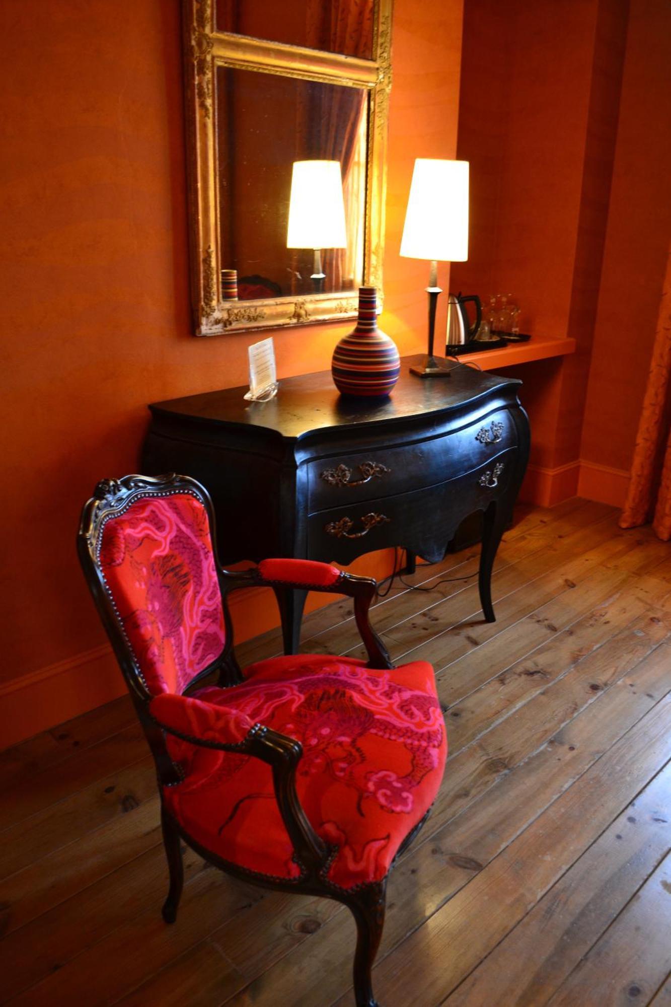Demeure Saint Louis Historic Manor, 700m, Parking,a C,clim,wifi, Heated Pool, View Carcassonne